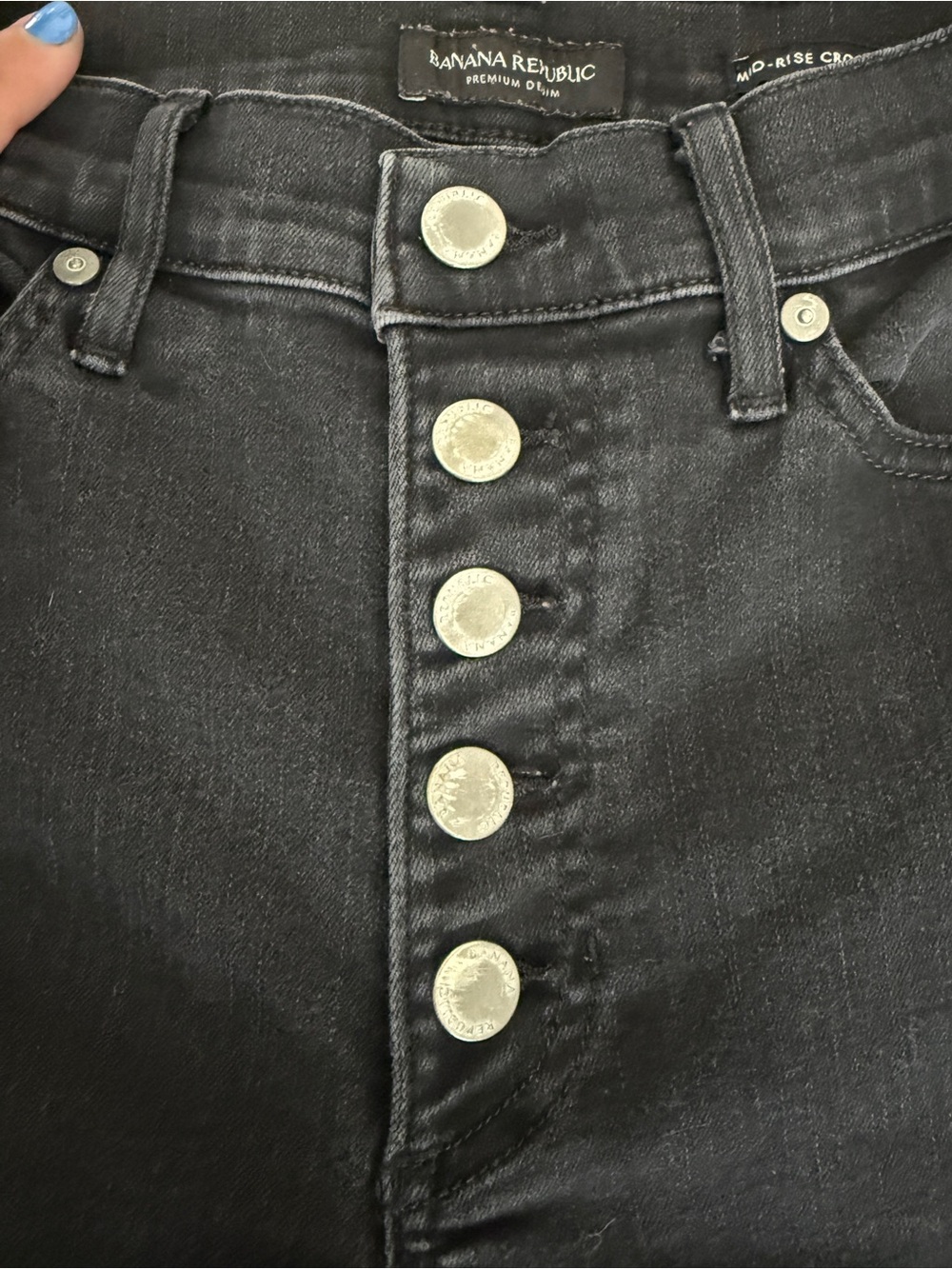 Banana Republic Black Mid-Rise Button-Fly Cropped Jeans - Picture 5 of 7